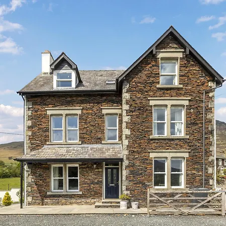 Mount Pleasant * Threlkeld